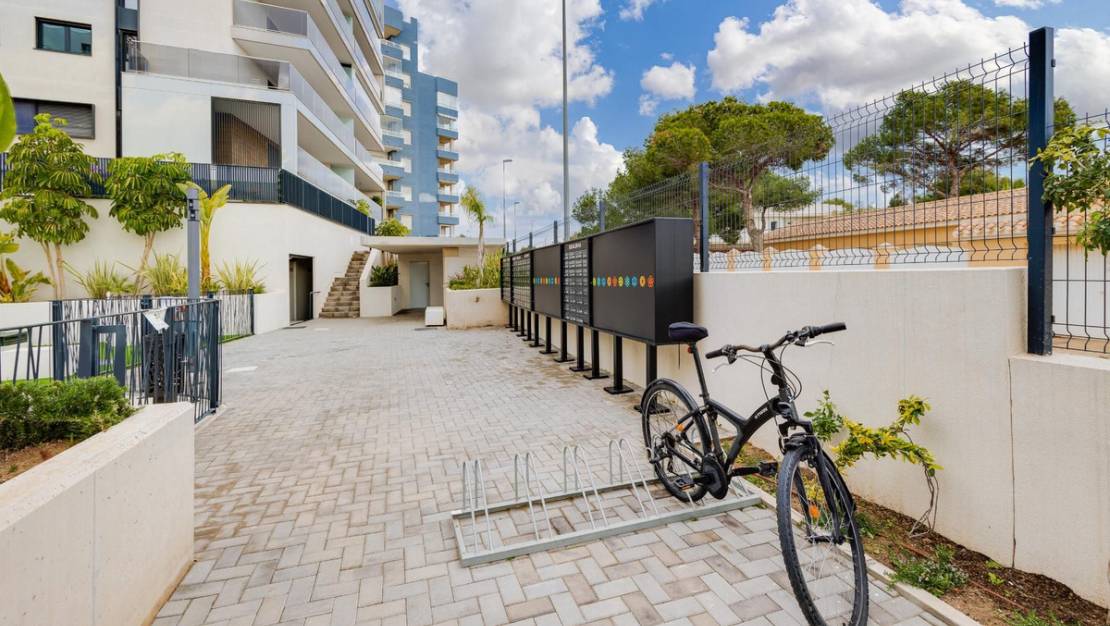 Sale - Apartment - Orihuela - Campoamor