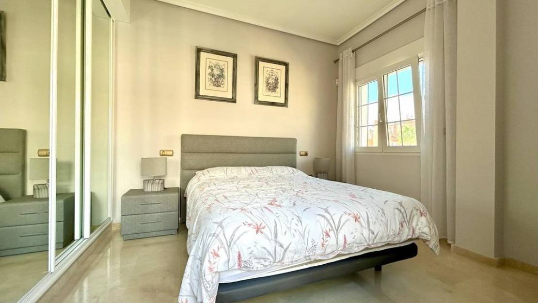 Sale - Apartment - Orihuela - Campoamor