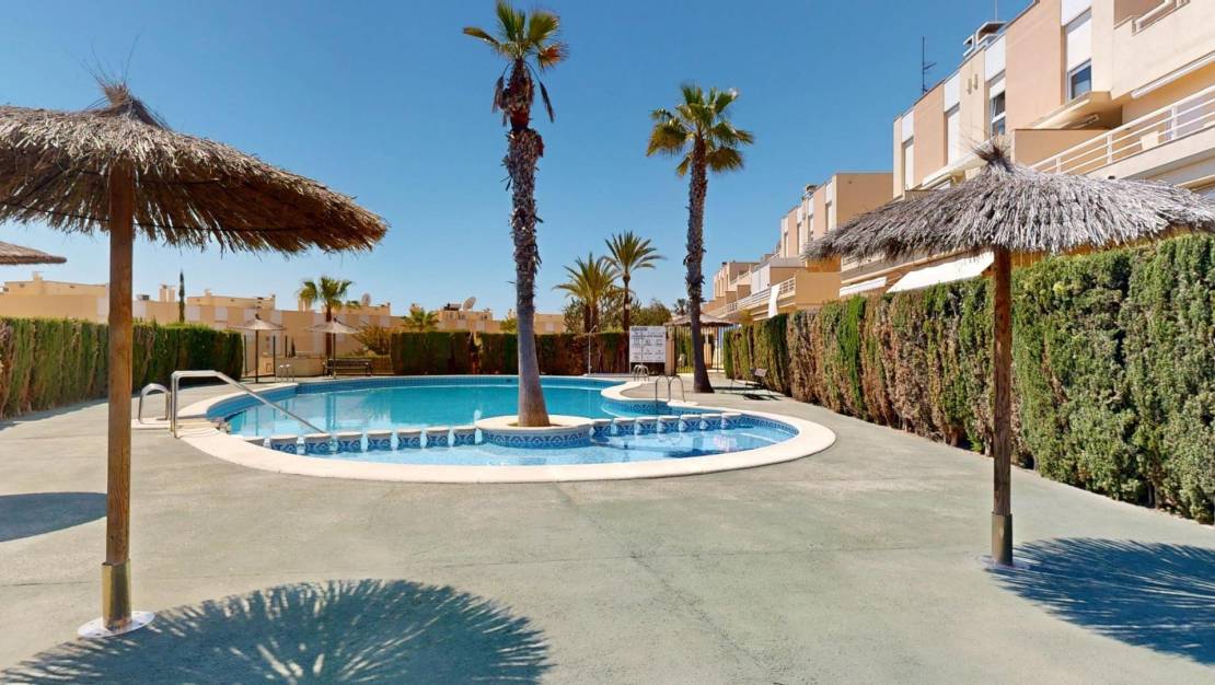Sale - Apartment - Orihuela Costa - Campoamor
