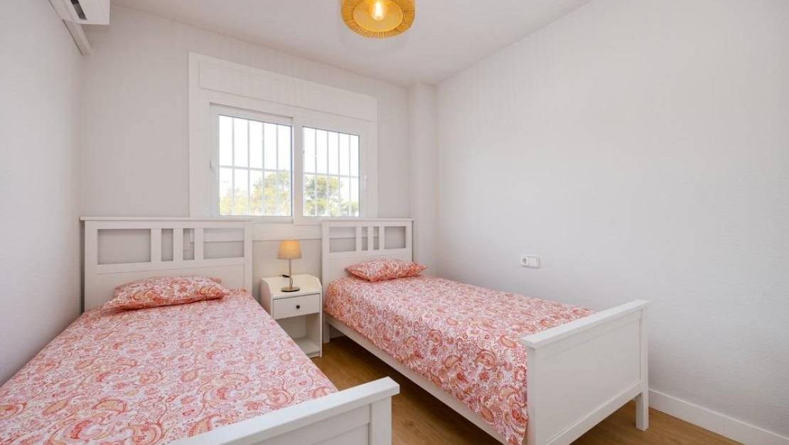Sale - Apartment - Orihuela Costa - Campoamor