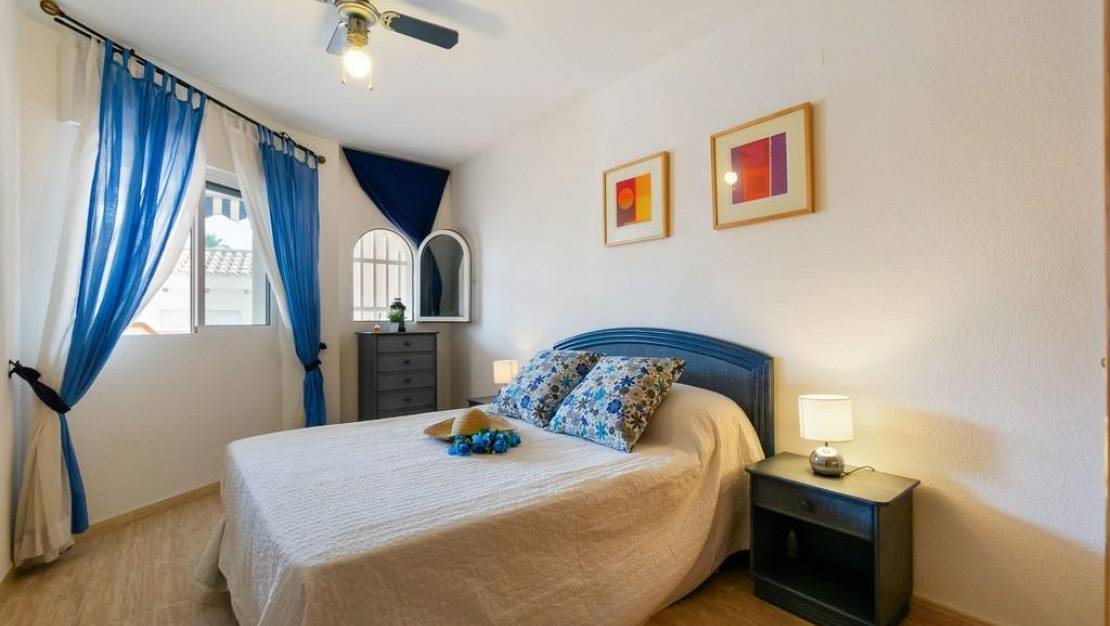 Sale - Apartment - Orihuela Costa - Campoamor