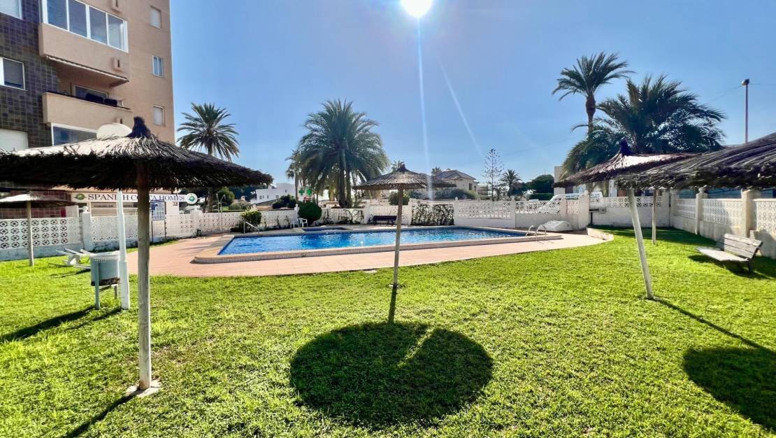 Sale - Apartment - Orihuela Costa - La Zenia