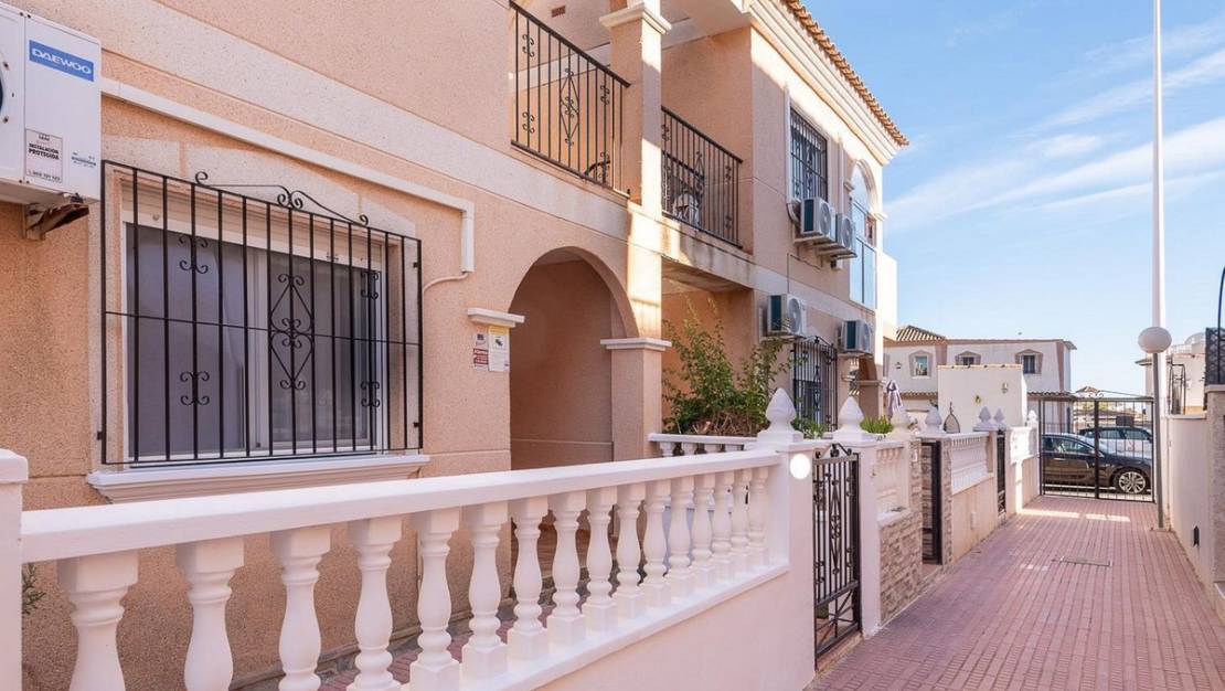 Sale - Apartment - Orihuela - La Zenia