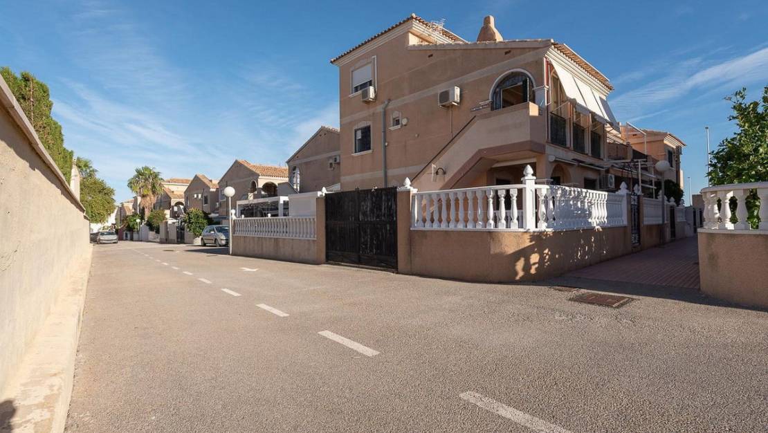 Sale - Apartment - Orihuela - La Zenia