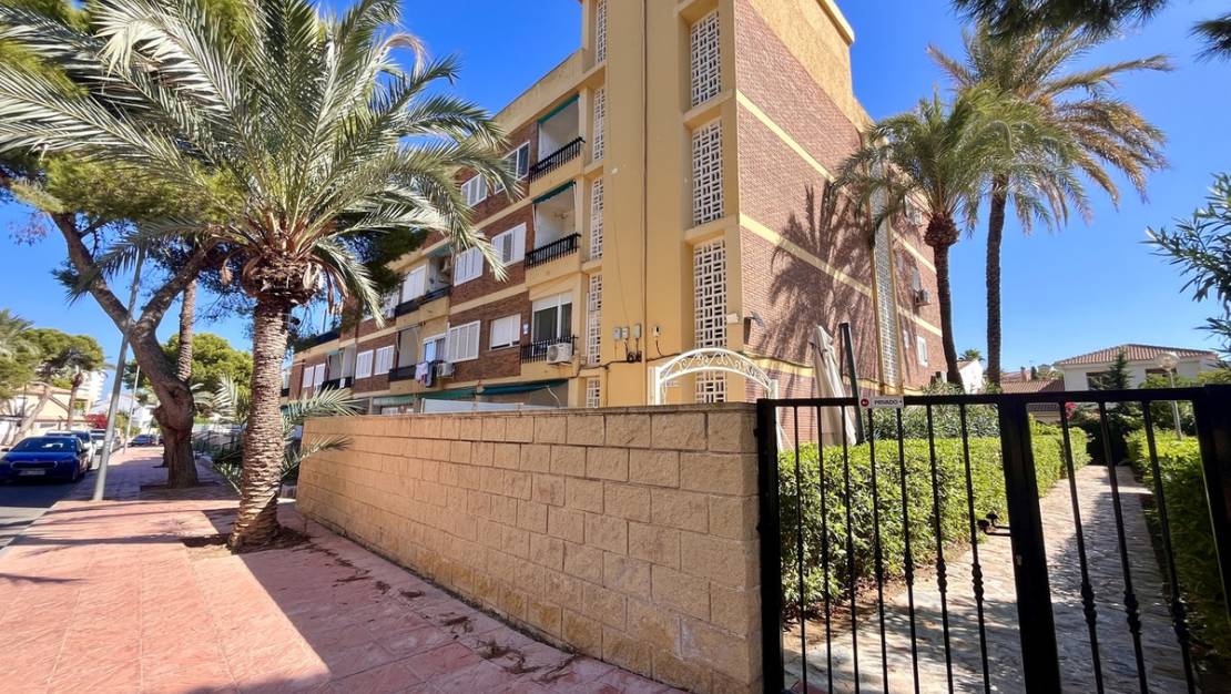 Sale - Apartment - Orihuela - La Zenia