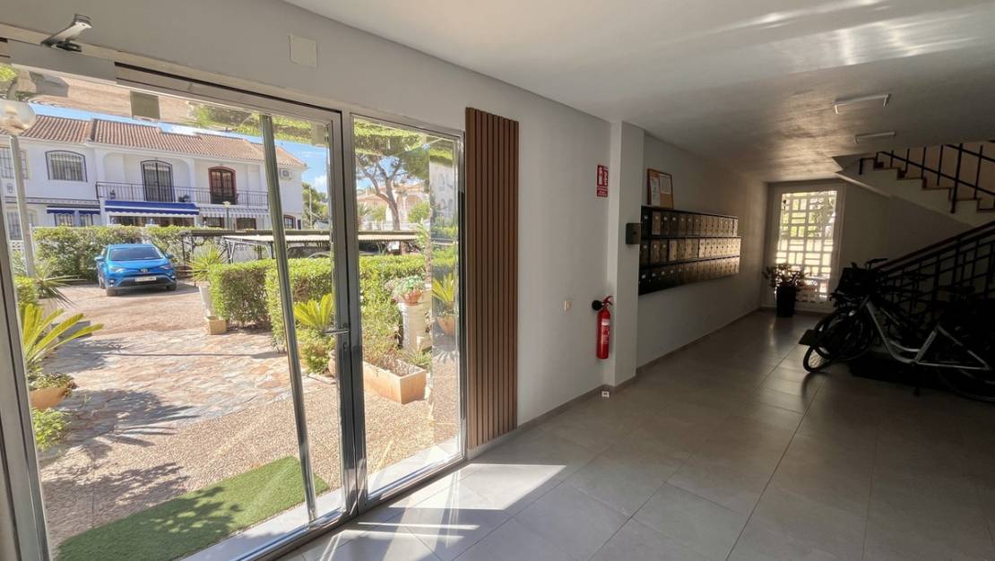 Sale - Apartment - Orihuela - La Zenia