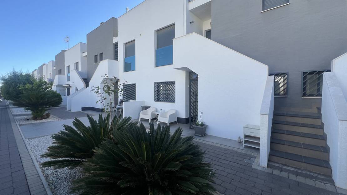Sale - Apartment - Orihuela - La Zenia