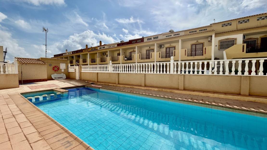 Sale - Apartment - Orihuela - La Zenia