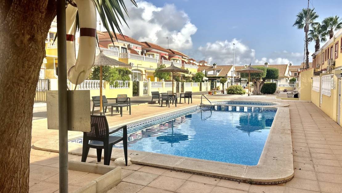 Sale - Apartment - Orihuela - La Zenia
