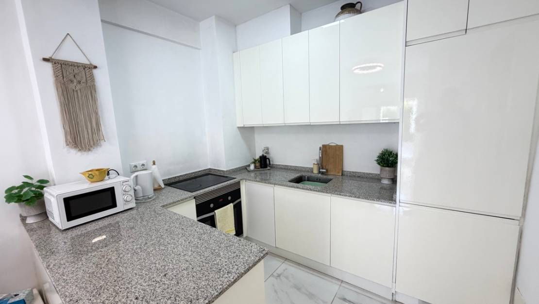 Sale - Apartment - Orihuela - La Zenia
