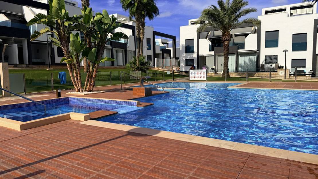 Sale - Apartment - Orihuela - La Zenia