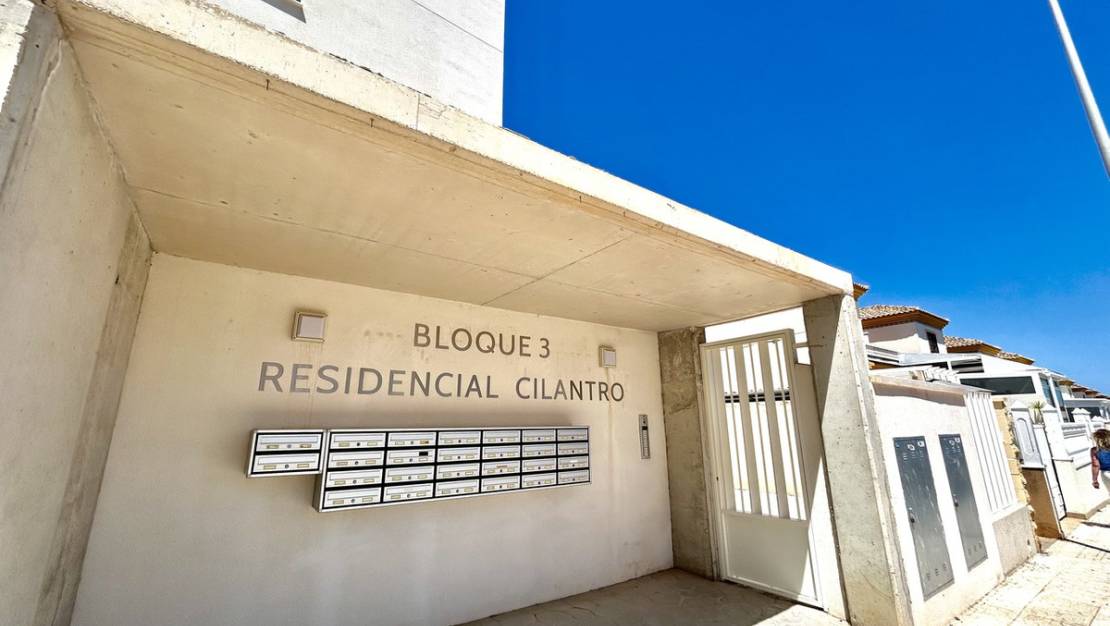 Sale - Apartment - Orihuela - Los Dolses