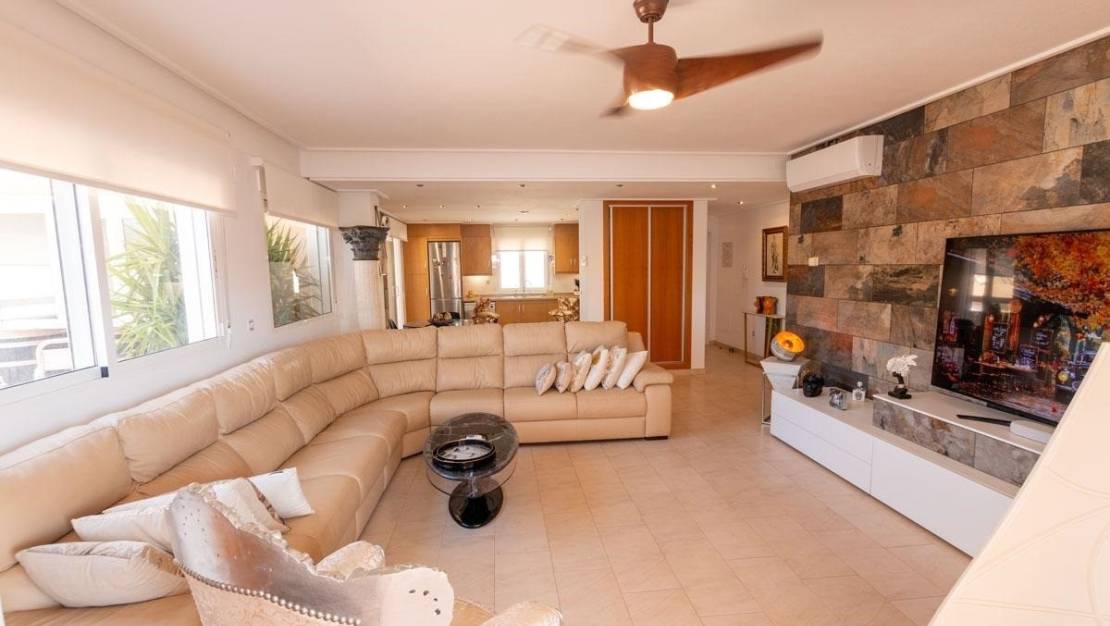 Sale - Apartment - Orihuela - Los Dolses