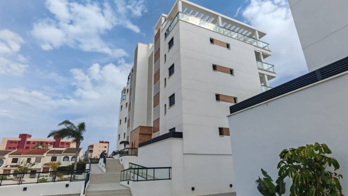 Sale - Apartment - Orihuela - Mil Palmeras