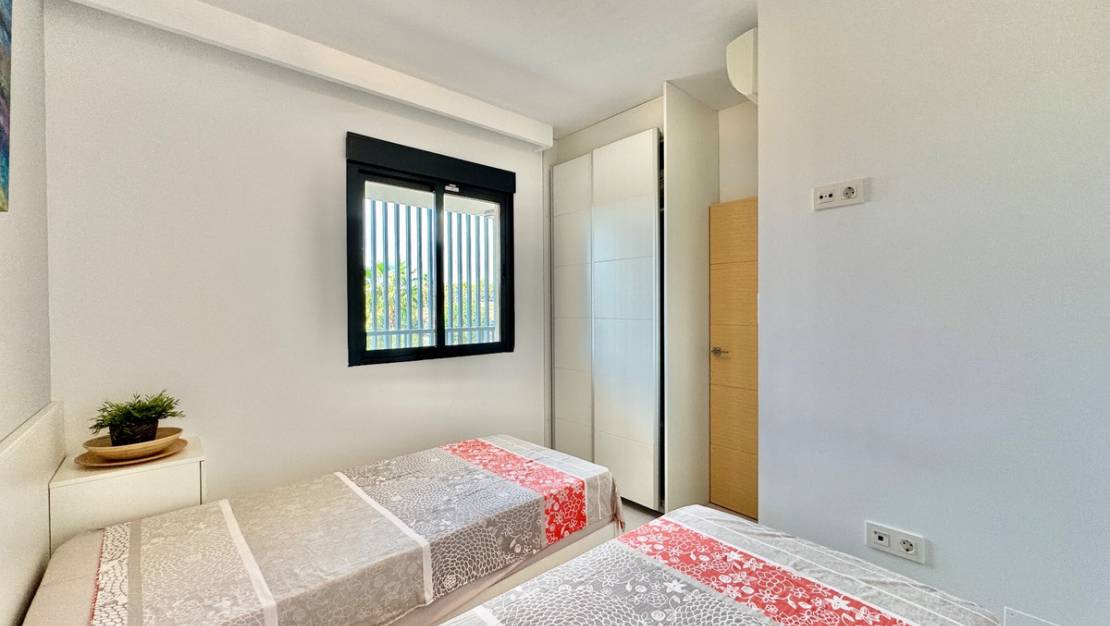Sale - Apartment - Orihuela - Orihuela Centro
