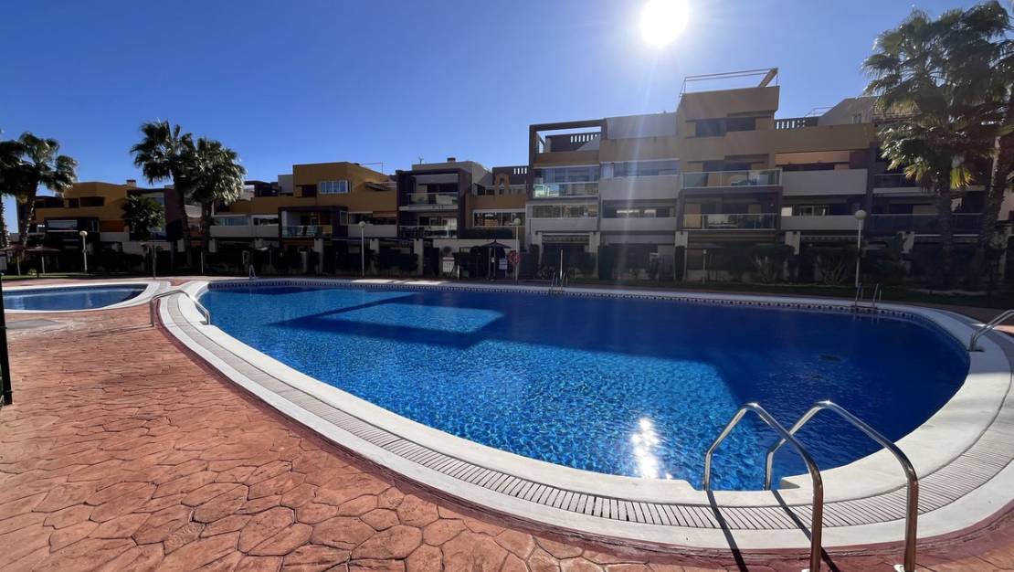Sale - Apartment - Orihuela - Orihuela Costa
