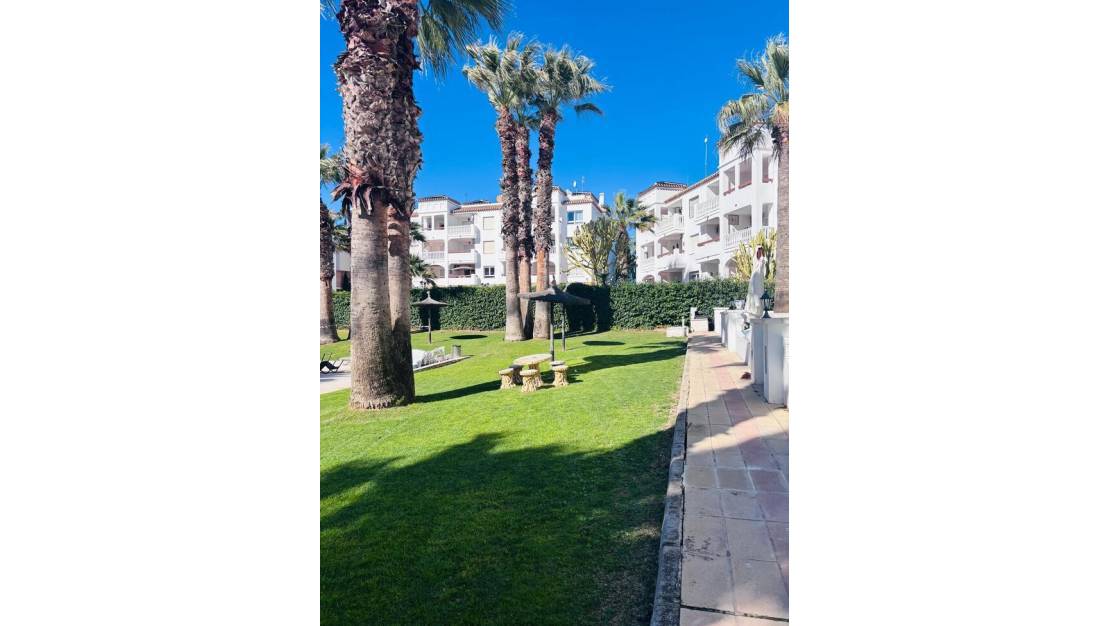 Sale - Apartment - Orihuela - Orihuela Costa