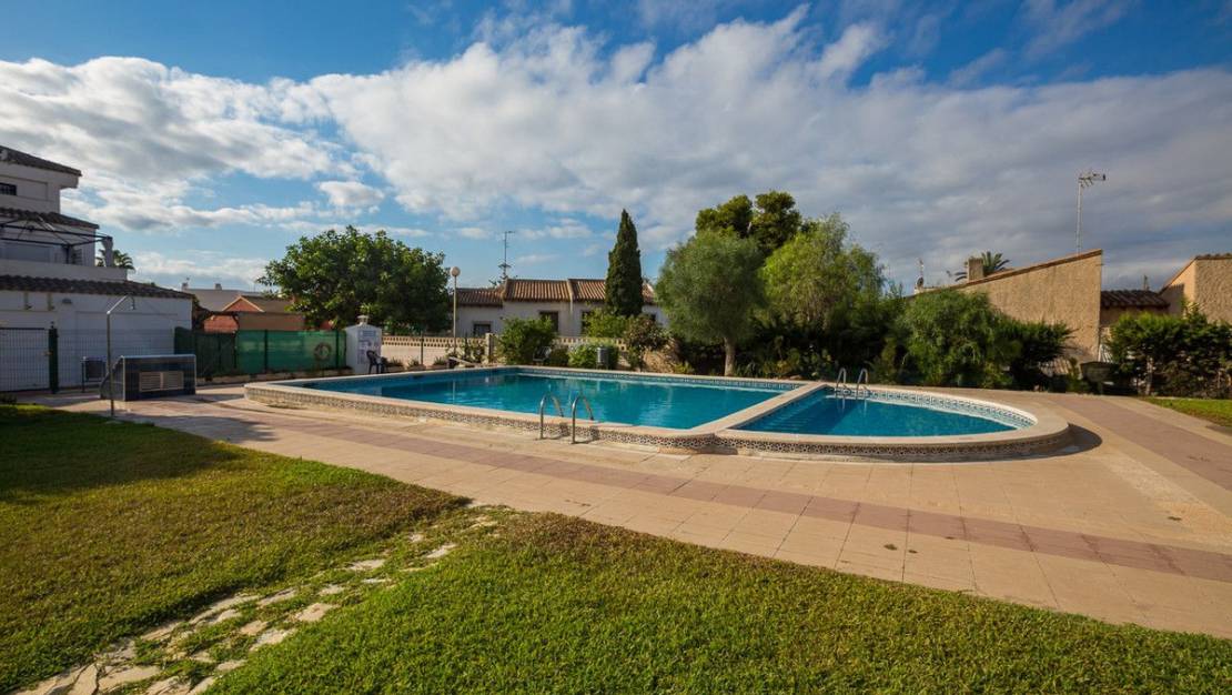 Sale - Apartment - Orihuela - Orihuela Costa