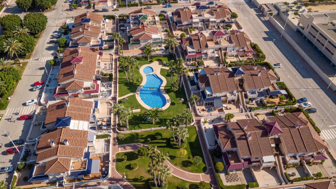 Sale - Apartment - Orihuela - Orihuela Costa