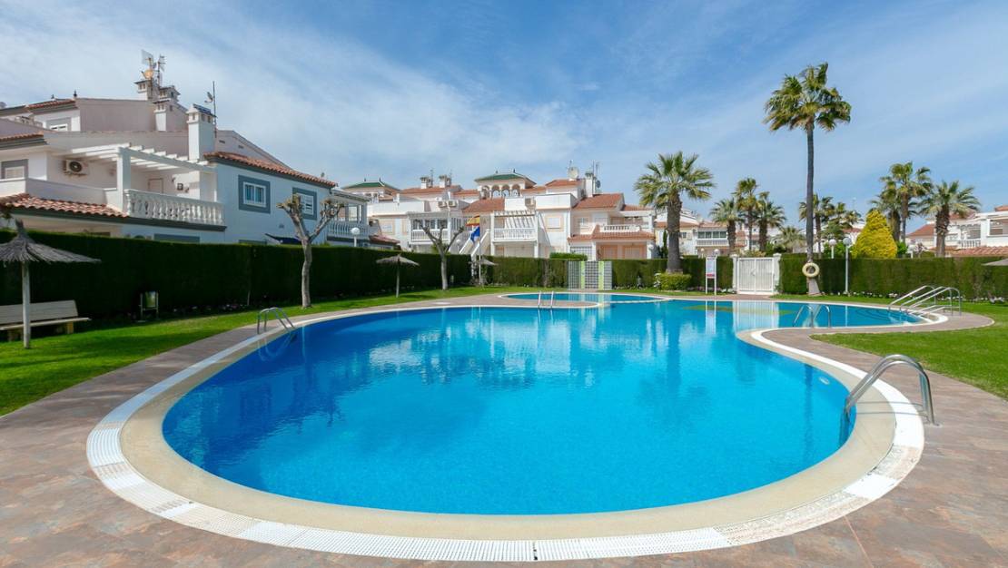 Sale - Apartment - Orihuela - Orihuela Costa