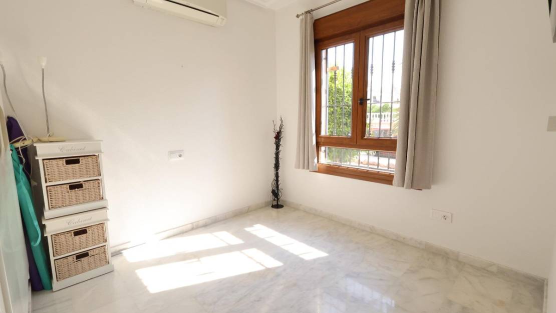 Sale - Apartment - Orihuela - Orihuela Costa