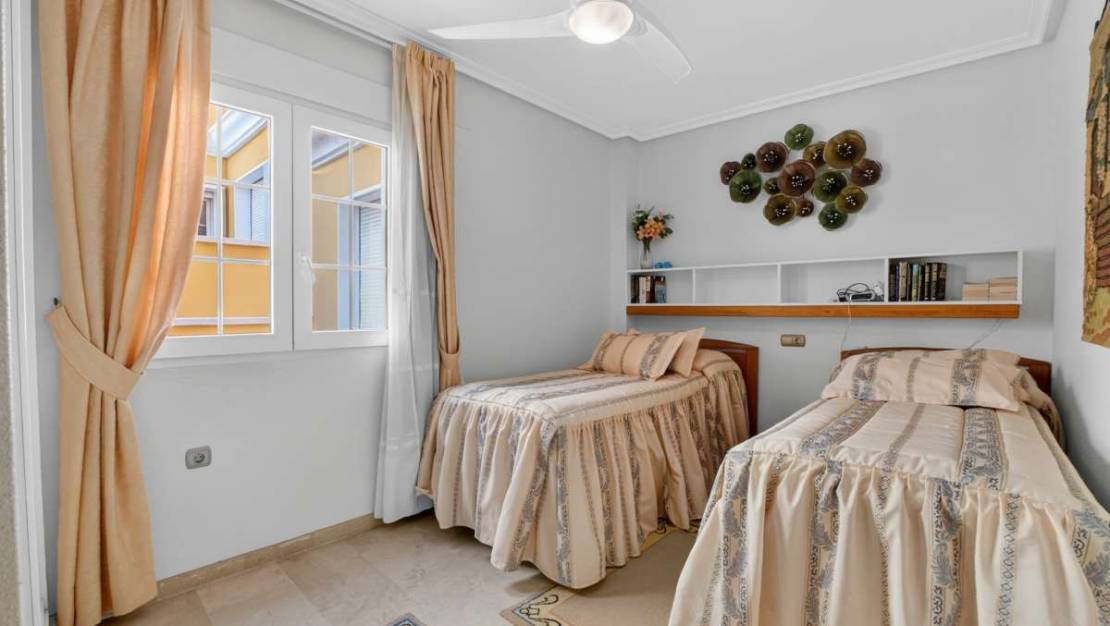 Sale - Apartment - Orihuela - Orihuela Costa