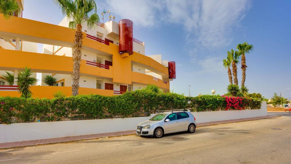 Sale - Apartment - Orihuela - Orihuela Costa