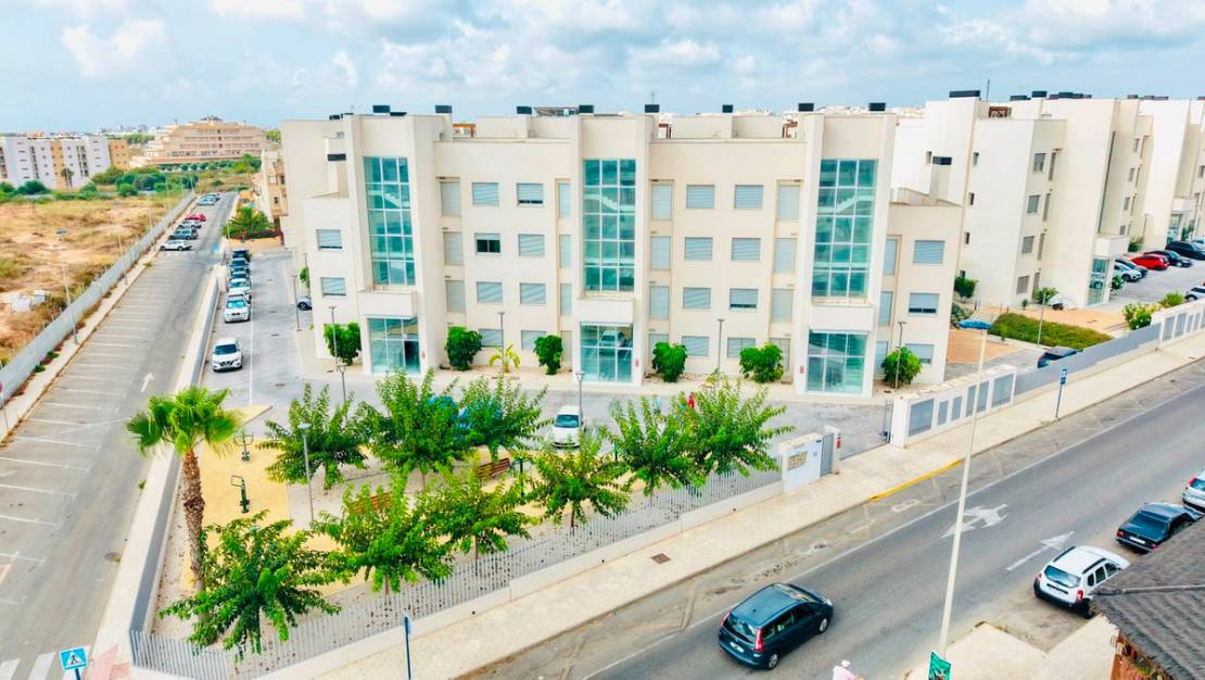 Sale - Apartment - Orihuela - Orihuela Costa