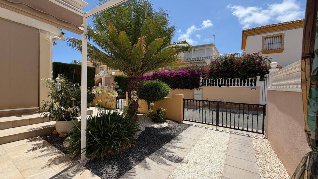 Sale - Apartment - Orihuela - Orihuela Costa