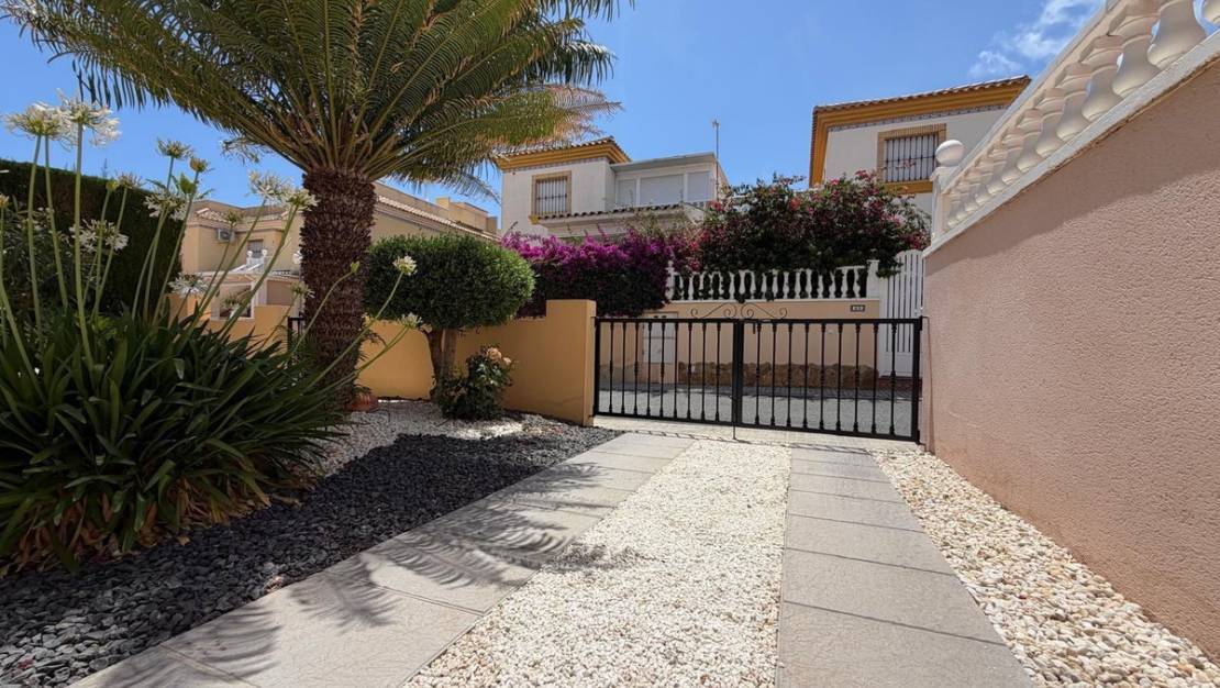 Sale - Apartment - Orihuela - Orihuela Costa