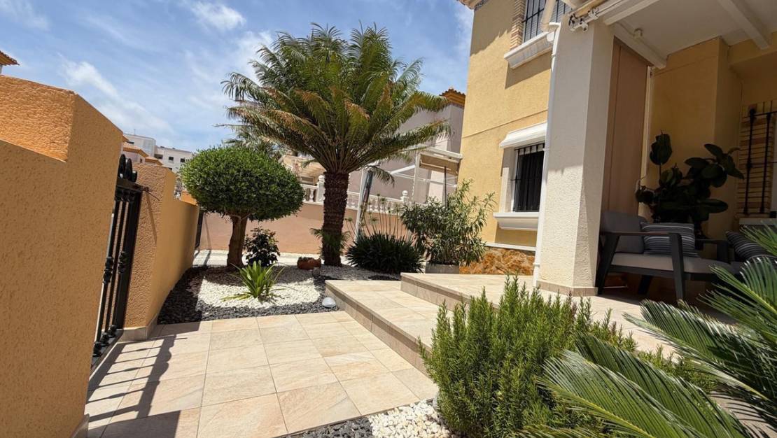 Sale - Apartment - Orihuela - Orihuela Costa