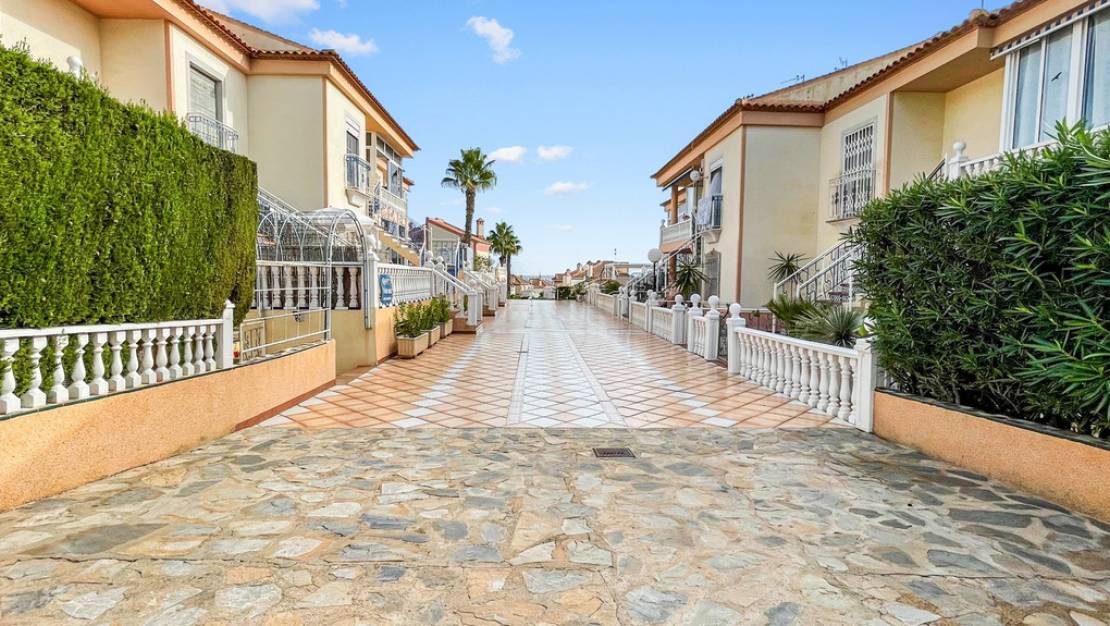 Sale - Apartment - Orihuela - Orihuela Costa