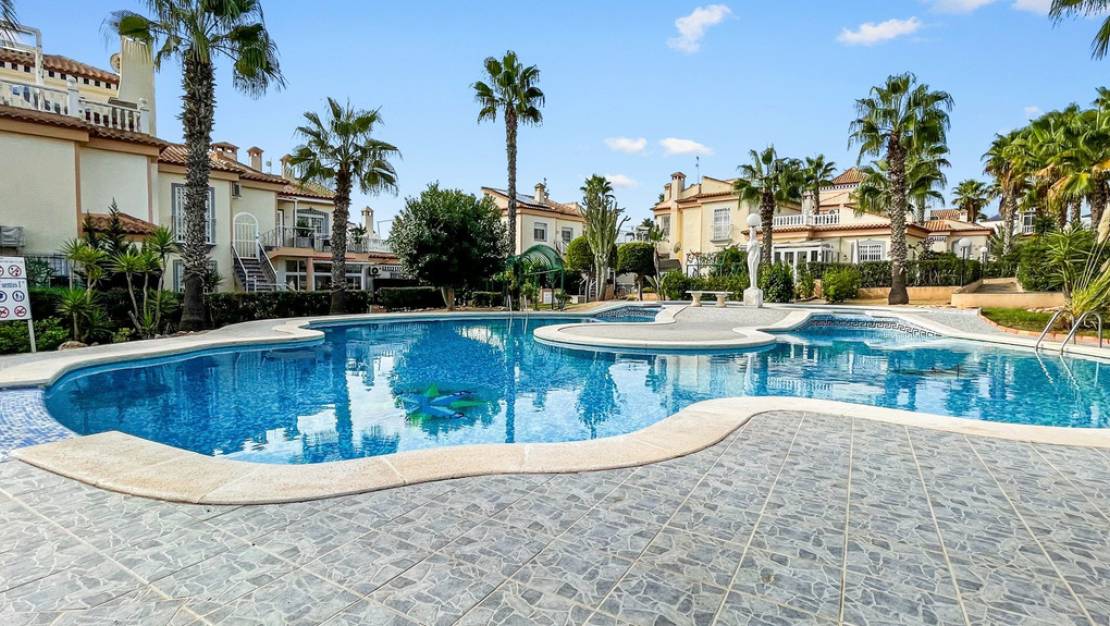 Sale - Apartment - Orihuela - Orihuela Costa
