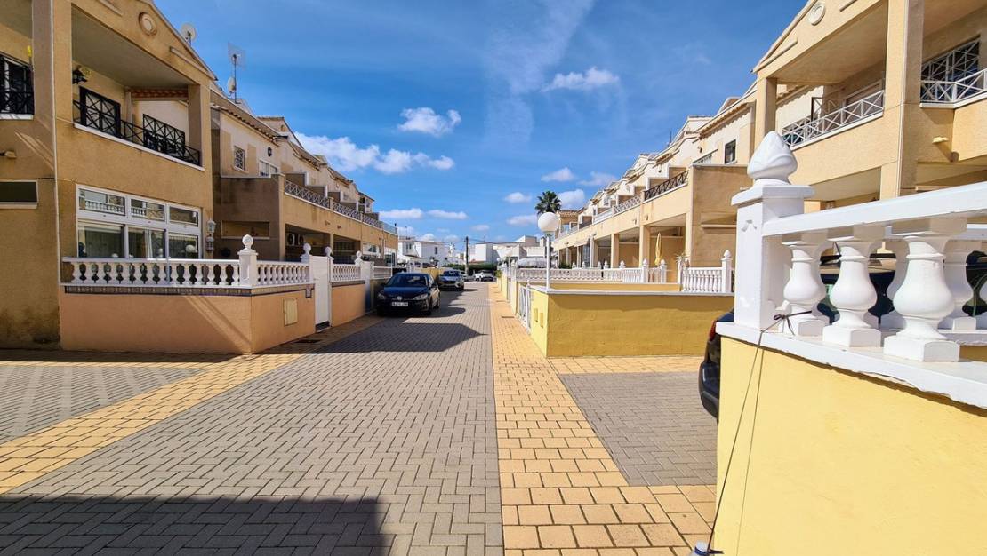 Sale - Apartment - Orihuela - Playa Flamenca