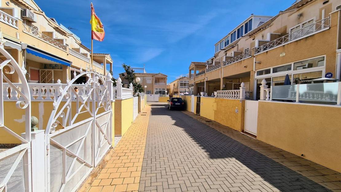 Sale - Apartment - Orihuela - Playa Flamenca
