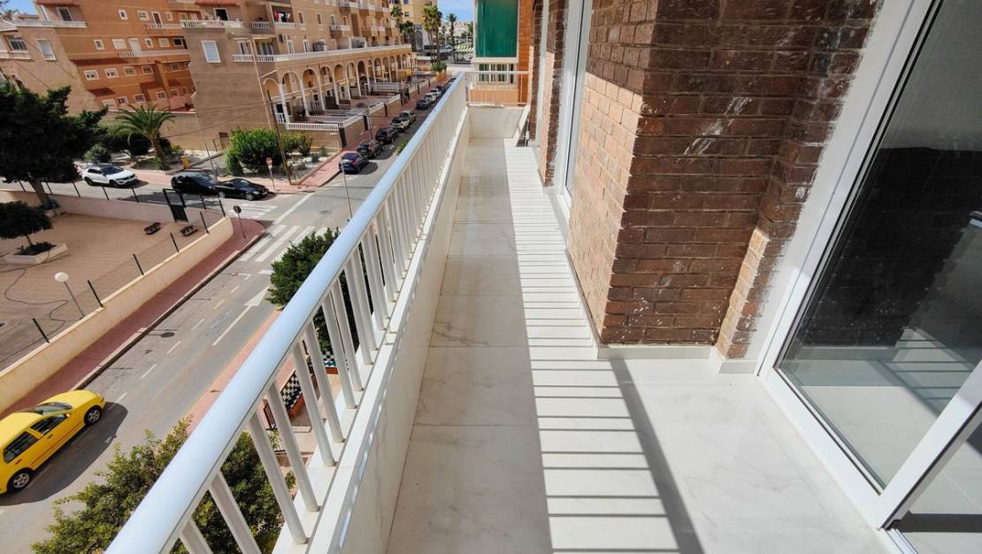 Sale - Apartment - Orihuela - Punta Prima