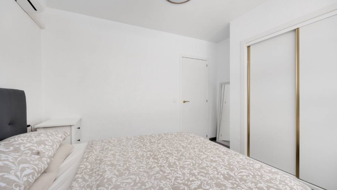 Sale - Apartment - Orihuela - Punta Prima