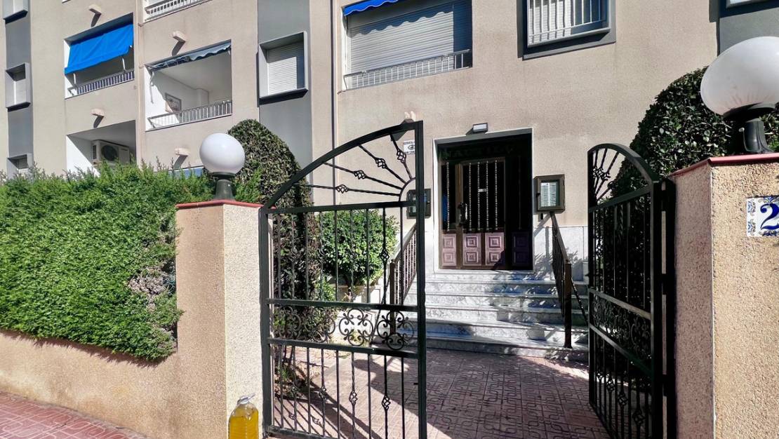 Sale - Apartment - Orihuela - Punta Prima