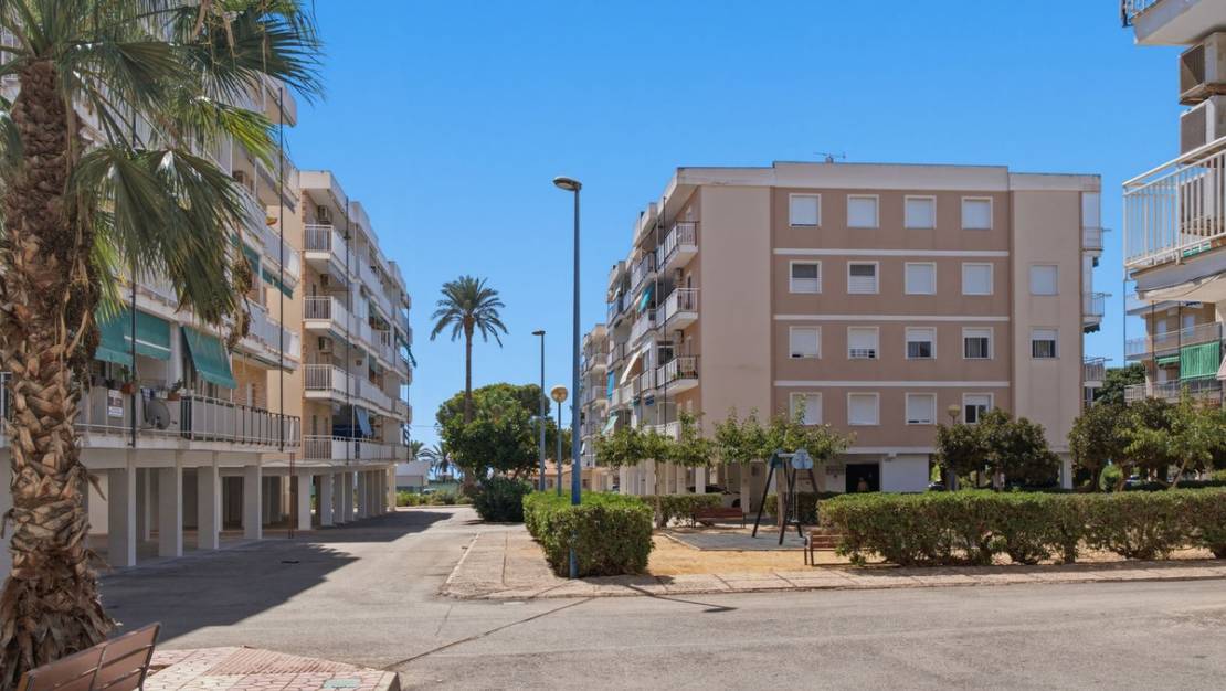 Sale - Apartment - Orihuela - Punta Prima