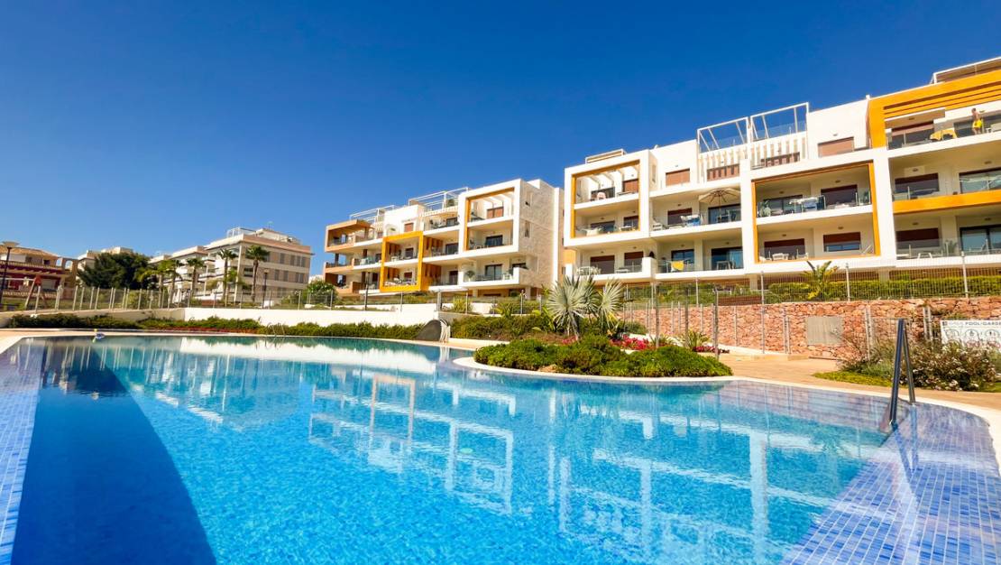 Sale - Apartment - Orihuela - Villamartin
