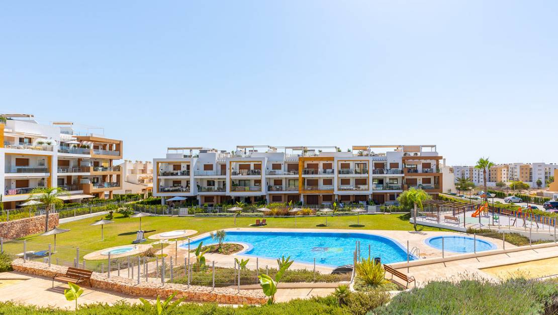 Sale - Apartment - Orihuela - Villamartin