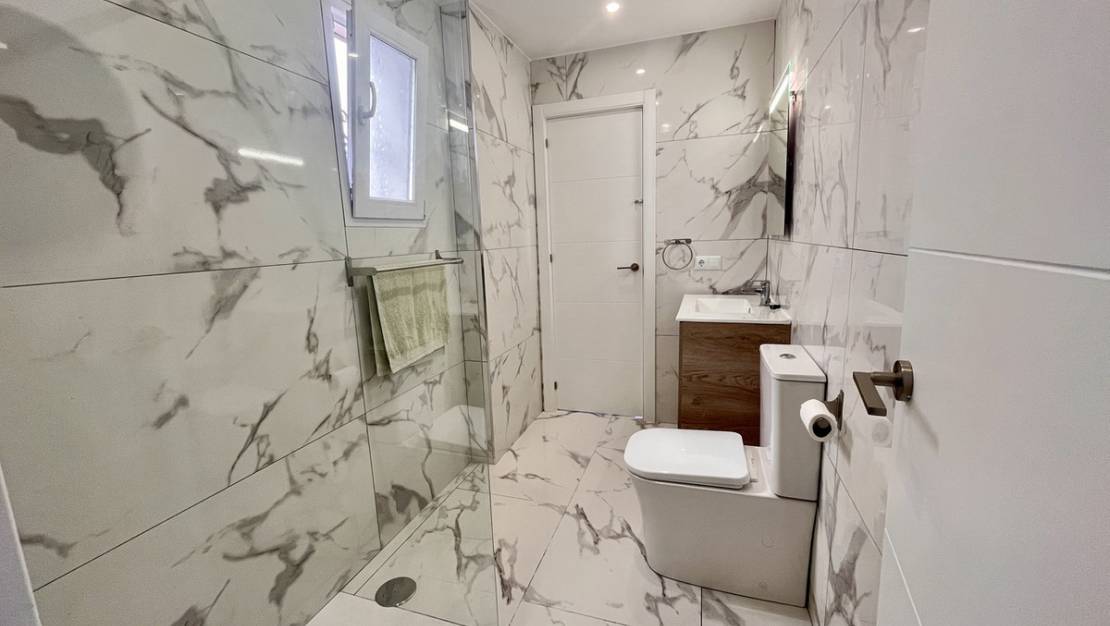 Sale - Apartment - Orihuela - Villamartin