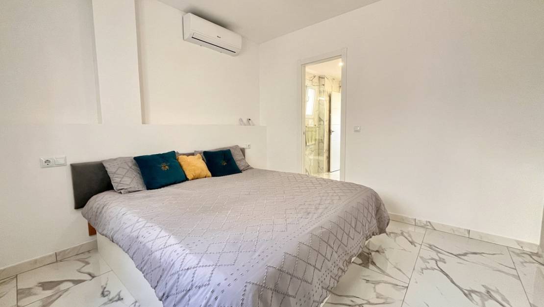 Sale - Apartment - Orihuela - Villamartin