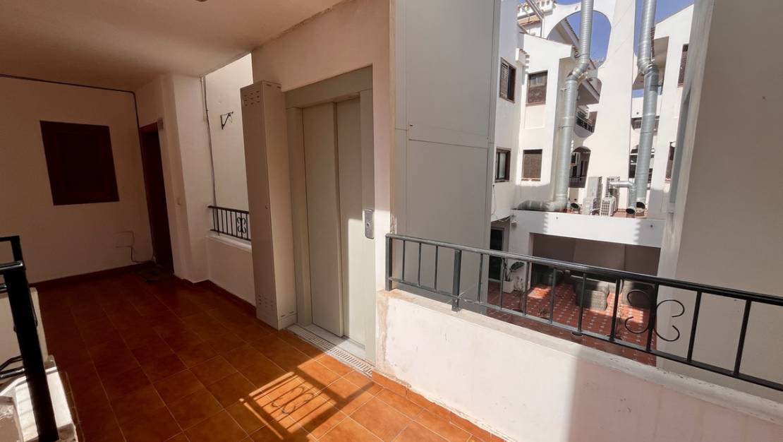 Sale - Apartment - Orihuela - Villamartin