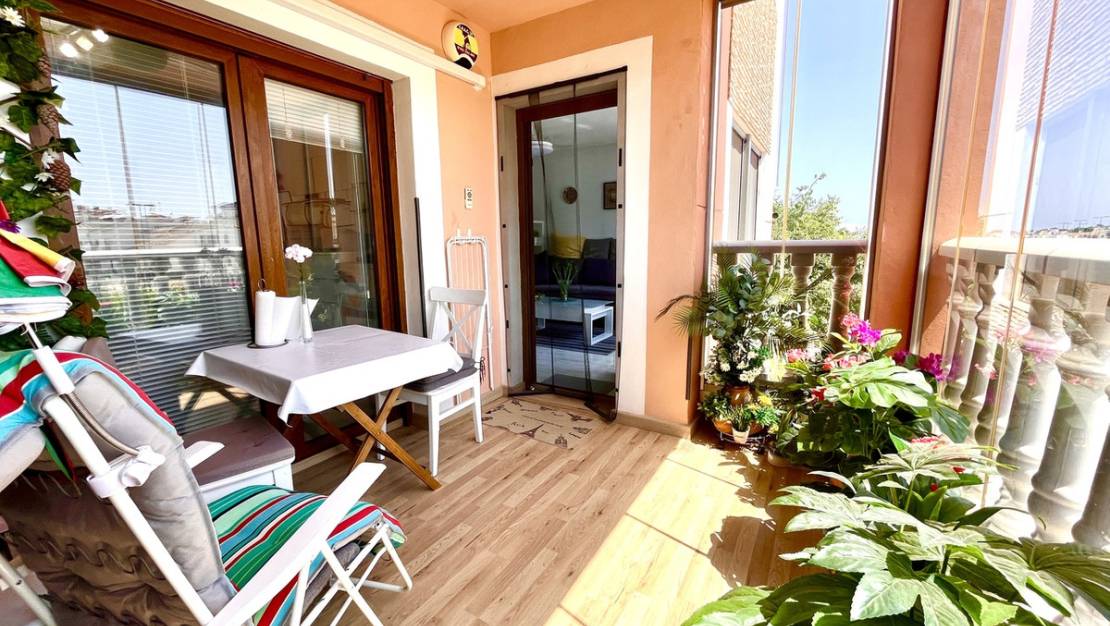 Sale - Apartment - Orihuela - Villamartin