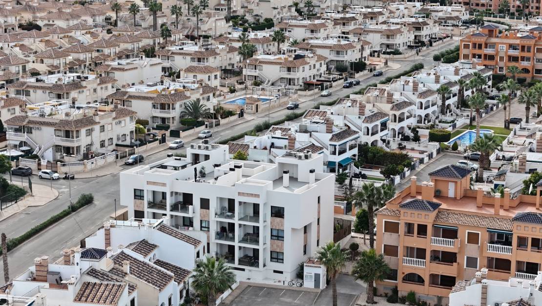 Sale - Apartment - Orihuela - Villamartin