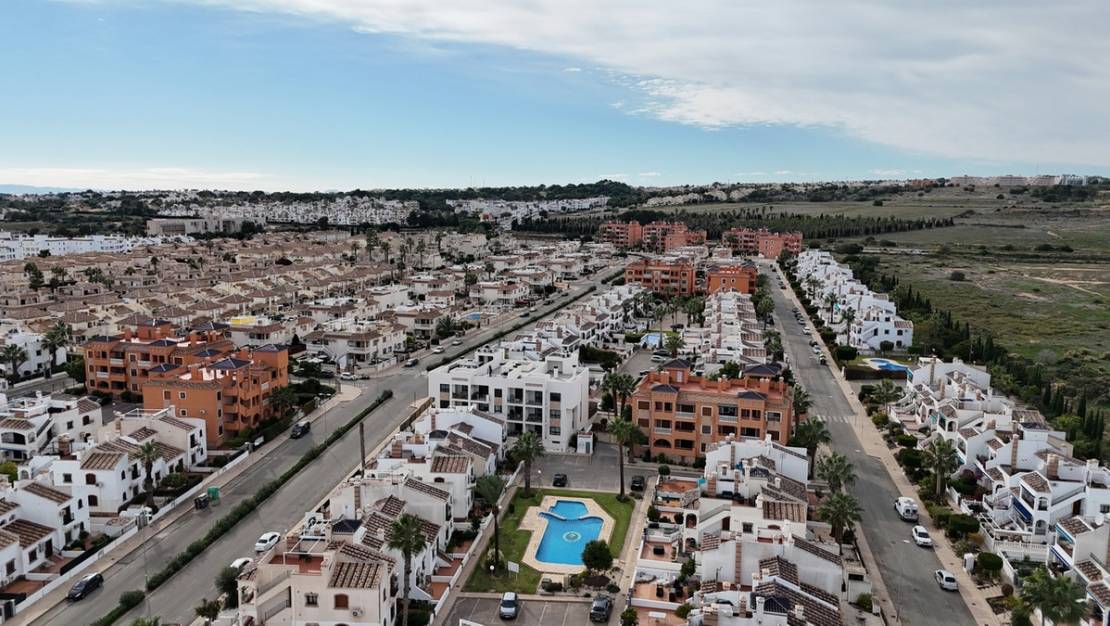 Sale - Apartment - Orihuela - Villamartin