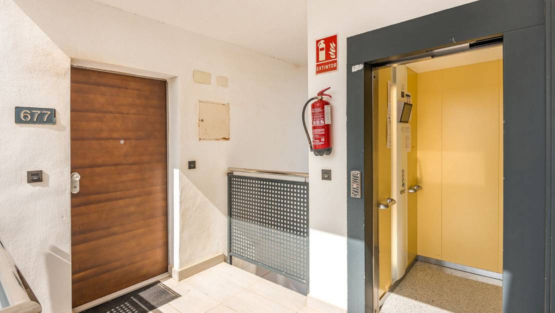 Sale - Apartment - Orihuela - Villamartin