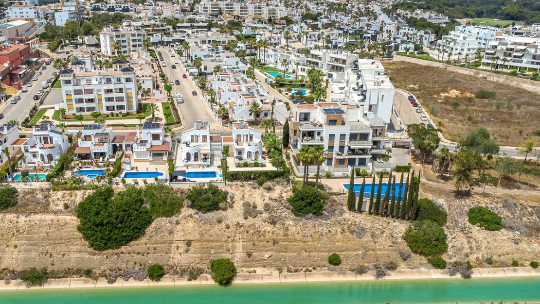 Sale - Apartment - Orihuela - Villamartin