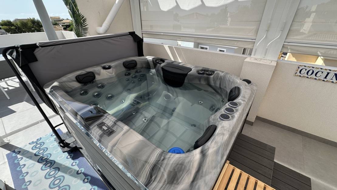 Sale - Apartment - Orihuela - Villamartin